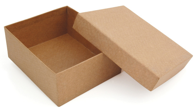 kartonová krabice s víkem.jpg